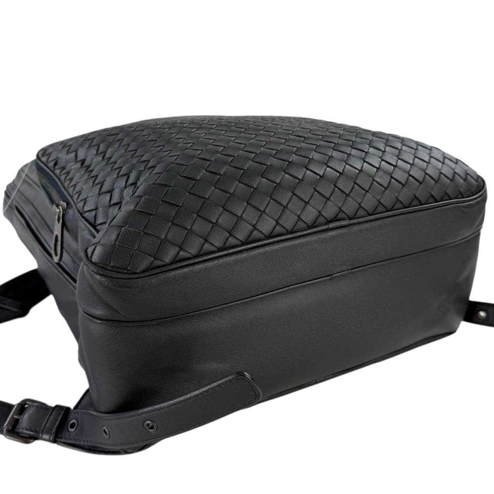 Bottega Veneta Intrecciato Leather Backpack - Picture 11 of 13